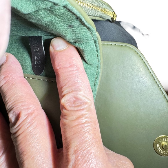 NWT Louis Vuitton Monogram Canvas Leather w/Gold Chain Buckles Snaps Coin Purse - Picture 9 of 14